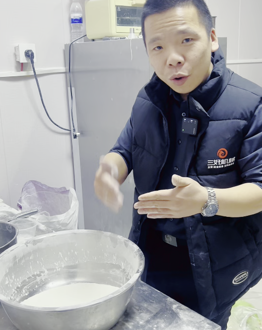 三好餃子機(jī)怎么做蝦仁餃子 三好餃子機(jī)怎么做蝦仁餃子